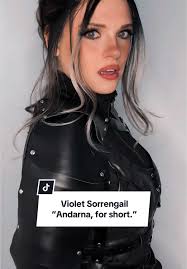 When Does Violet Get Her Power Fourth Wing