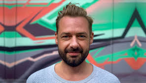 Why you need an artist website with Jack Barham (Vibecast)