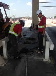 Selain plaza tol di batu tiga dan sungai rasau, kutipan tol di bukit kayu hitam, kedah dan tol eastern dispersal link (edl) di johor turut dimansuhkan. Kerja Kerja Merobohkan Plaza Tol Batu Lembaga Lebuhraya Malaysia Facebook