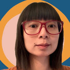 Kim Dowd's Instagram, Twitter & Facebook