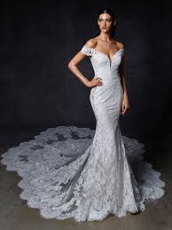 Lace Wedding Gown In 2020 Enzoani Wedding Dresses Wedding Dresses Unique Wedding Dresses