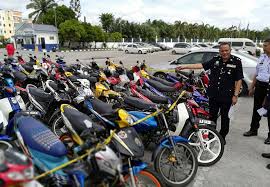 Ajb dibuat di hadapan pejabat pembuat akta tanah (ppat) atau camat untuk daerah tertentu yang masih jarang terdapat ppat. Polis Hilir Perak Selesai Kes Samun Kedai Serbaneka