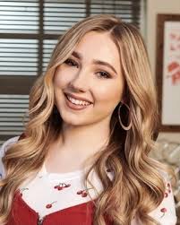 While Matt Dillon and Chester are out hunting, someone shoots at Matt. When  they try to find out who did it, they find themselves in the middle of a  bitter feud between