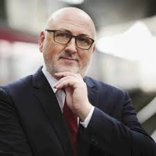 Ich habe einen neuen Job und arbeite jetzt als Geschäftsführerin bei  Graz-Köflacher Bahn und Busbetrieb Gmbh.