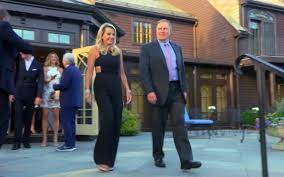 Patriots owner robert kraft and more than a dozen current and former new england patriots players, including devin mccourty Look Patriots Receive Super Bowl Rings At Robert Kraft S House Cbssports Com