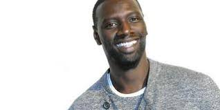 Fransız siyahi oyuncu omar sy'ın sitemizde bulunan biyografik yazısına göz atabilir veya filmlerini. Wie Gemein Muss Ein Comedian Sein Interview Mit Schauspieler Omar Sy