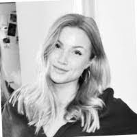 Gabrielle Schell's Instagram, Twitter & Facebook