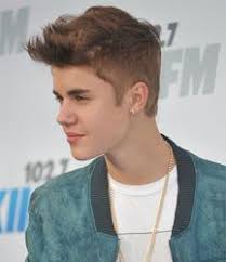Justin bieber is not the perfect looking human being to all the girls. 50s Hair Style Trend Side View Justin Bieber 2012 Hair Styles Short Hair Styles 50s Hairstyles