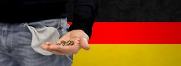 Das müssen sie einnehmen, um zu den gutverdienenden zu gehören anno 2020 ist man einkommensstärker als 90% der bevölkerung hierzulande, wenn man als kinderloses paar zusammen 5294€ netto monatlich verdient. Geringverdiener Das Solltest Du Wissen Meinebewerbung Net