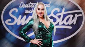 Bei der dschungelshow war lydia kelovitz noch ganz vernarrt in dr. Dsds 2020 Das Sind Die Top 26 Kandidaten Kukksi Star News Beauty Und Trends