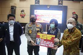 Prof dr hardi darmawan membeberkan, almarhum adalah seorang pengusaha di bidang pembangunan dan kontraktor asal langsa, aceh timur. Ihpbsbmija5elm