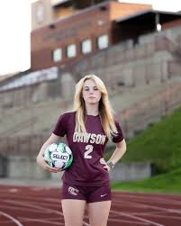 Senior spotlight brought to you by @selectsportamerica This is Melodie,  class of 2025! She was so personable, so polite and such a good sport.  Someone that never meets a stranger will go