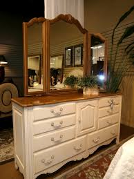We're looking at ethan allen furniture. Ethan Allen Dresser Mirror At The Missing Piece