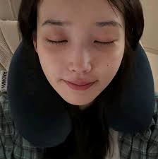 IU with her innocent and pure face is very beautiful 🥰