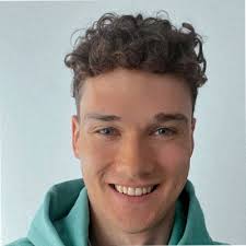 See you again Microsoft ❤️💚💙💛 Today marks the end of a wonderful journey  as working student at Microsoft. Being responsible in Social Marketing  meant going through a barrage of Social Media posts… |