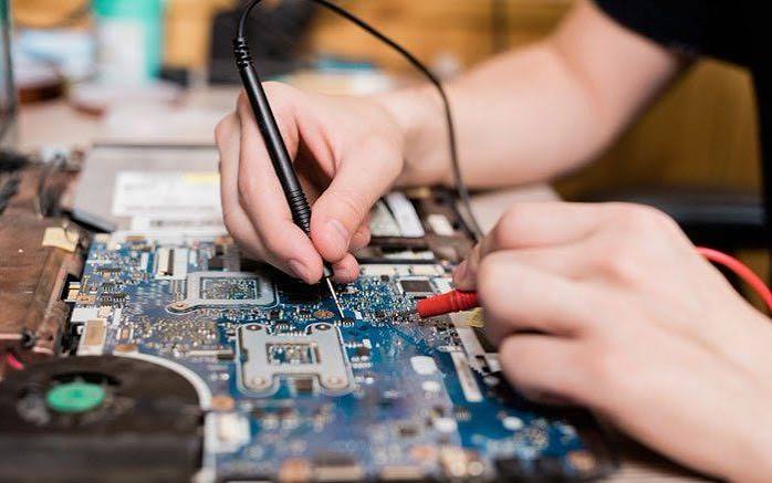 Service Laptop Semarang: Cara Memilih Teknisi yang Bagus dan Terpercaya