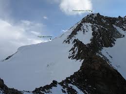 Clubführer berner alpen 4, sac verlag 2010. 01 Juni 2009 Skihochtour Finsteraarhorn 4274m
