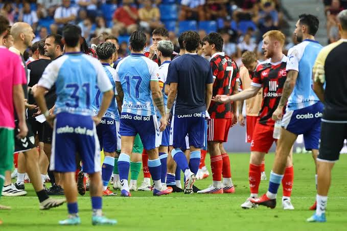 El Málaga CF se queda el Costa del Sol tras la espantada histórica del  Fulham (2-2)
