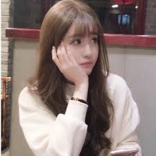 Short haircuts for women with round faces are adorable with piecey layers and choppy side bangs. Wig Female Long Hair Round Face Cute New Style Hair Cover Long Curly Hair Big Wave Net Red Korean Fluffy Natural Full Headgear