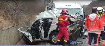 Echipajul saj sibiu a preluat o pacientă de aproximativ 70 ani cu politraumatisme. Update Video Imagini CutremurÄƒtoare De La Accidentul Rutier Mortal