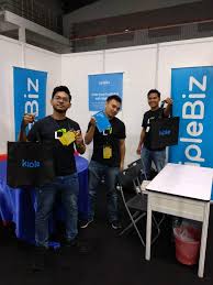 Semamlam aku call call centre aeon ,katanya dalam loan dalam proses coz submit jumaat 3/6/2016. Amier Dzakirin Senior Collections Specialist Aeon Credit M Sdn Bhd Linkedin