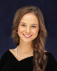 Addison Mackenzie's Instagram, Twitter & Facebook