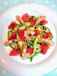 Tomate Sans Graines Green Lifestyle Salade Fraicheur Avocat Crevettes Et Supremes De Pamplemousse Rose St Valentin Food In French Food Cooking