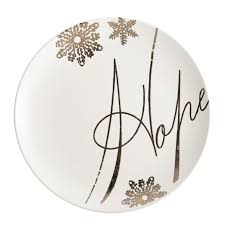 There's no holiday paula deen loves better than christmas, when she opens her home to family and friends, and traditions old and new make the days merry and bright. Paula Deen R Dinnerware Stoneware Holiday Salad Dessert Plate Set 4 Piece Winter Charm Pattern Cream Overstock 12414120