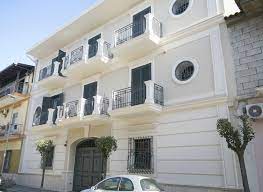 Annunci da privato a privato e di agenzie immobiliari. Palazzofrattaminore Via Roma Zunico Casa