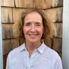 Paula Charbonneau's Instagram, Twitter & Facebook