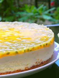 Mousse Aux Fruits Exotiques Sur Biscuit Au Coco Avec Images Mousse Fruit Fruits Exotiques Dessert Gourmand