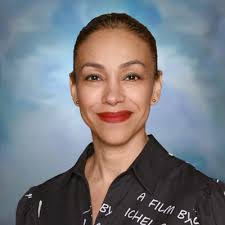 Elsa Rogers's Instagram, Twitter & Facebook