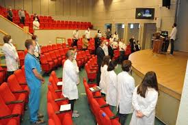 יום הזיכרון לשואה ולגבורה ‎, lit. Mr7ogtqbij0hum