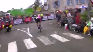 Spectator causes crash at tour de france 00:54. Upbptwpi9rrg9m