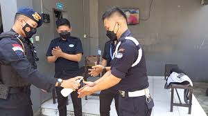 Escritório em sukabumi, java ocidental atualização de 15 de julho de 2020: Brimob Jabar Apresiasi Penerapan Protokol Kesehatan 3m Di Pt Abacus Cash Solution Ciamis Brigade News