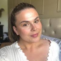 Tamara Pearce's Instagram, Twitter & Facebook