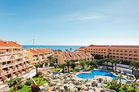 Dista 1 km dal centro di playa de las americas. Family Garden Compostela Beach Playa De Las Americas Tenerife Spagna