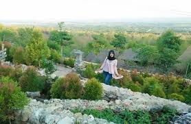 Objek tempat wisata di bukittinggi sumatera barat yang selanjutnya adalah taman panorama bukittinggi. Boekit Tinggi Daramista Sumenep Harga Tiket Masuk Dan Lokasi