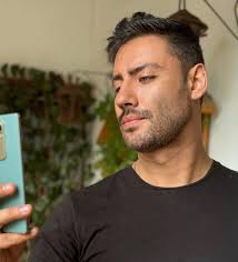 Recuerda que NO es egoísta abandonar a alguien después de decirle mil veces  que sus actitudes te lastimaban. Abandonar no siempre significa renunciar;  a veces, es la decisión más valiente que se