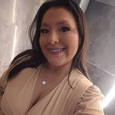 Yaquelin Ramirez Larbayo (@yackelin.ramirezlarbayo) • Facebook, Connect  with friends