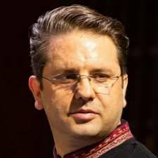 Listen to Hosein Nourshargh یک نفس ای پیک سحری by DiNa RasOuli in دیروز  playlist online for free