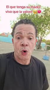 Viva su vida merengue de@El Pita el Lujo del Mambo 🎶🎤👏👊😉🇩🇴🇪🇸...