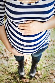 Outdoor Babybauchshooting Im Herbst In Deutschland Maternity Germany Fall Autumn Herbst Babybauch Foto Babybauch Fotoshooting Babybauch Bilder Babybauch