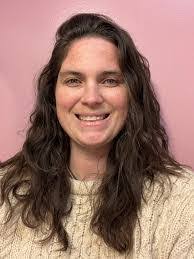 Alexandra Carmichael's Instagram, Twitter & Facebook