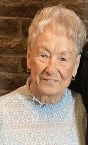 Maude Goode's Instagram, Twitter & Facebook