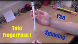 Passer un Crayon entre ses Doigts - Tuto Penspinning FingerPass