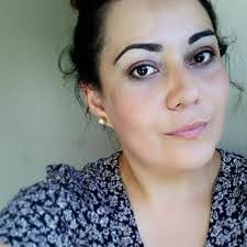 Karen Rojas's Instagram, Twitter & Facebook