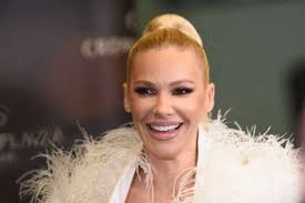 Rasplakala se i napustila emisiju: Nataša Bekvalac otvorila dušu o bolnom  trenutku iz mladosti