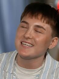 Laura Bringer's Instagram, Twitter & Facebook