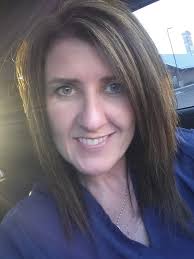 Embracing gray hair naturally